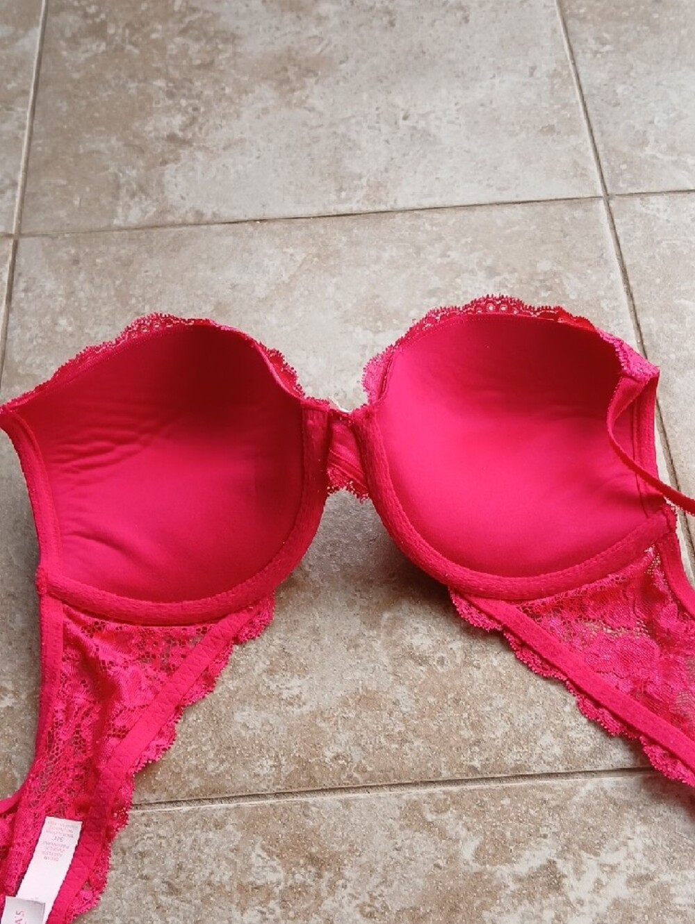 Victoria's Secret Dream Angels 34C Bright Pink Lace Push-Up Bra - Picture 7 of 8